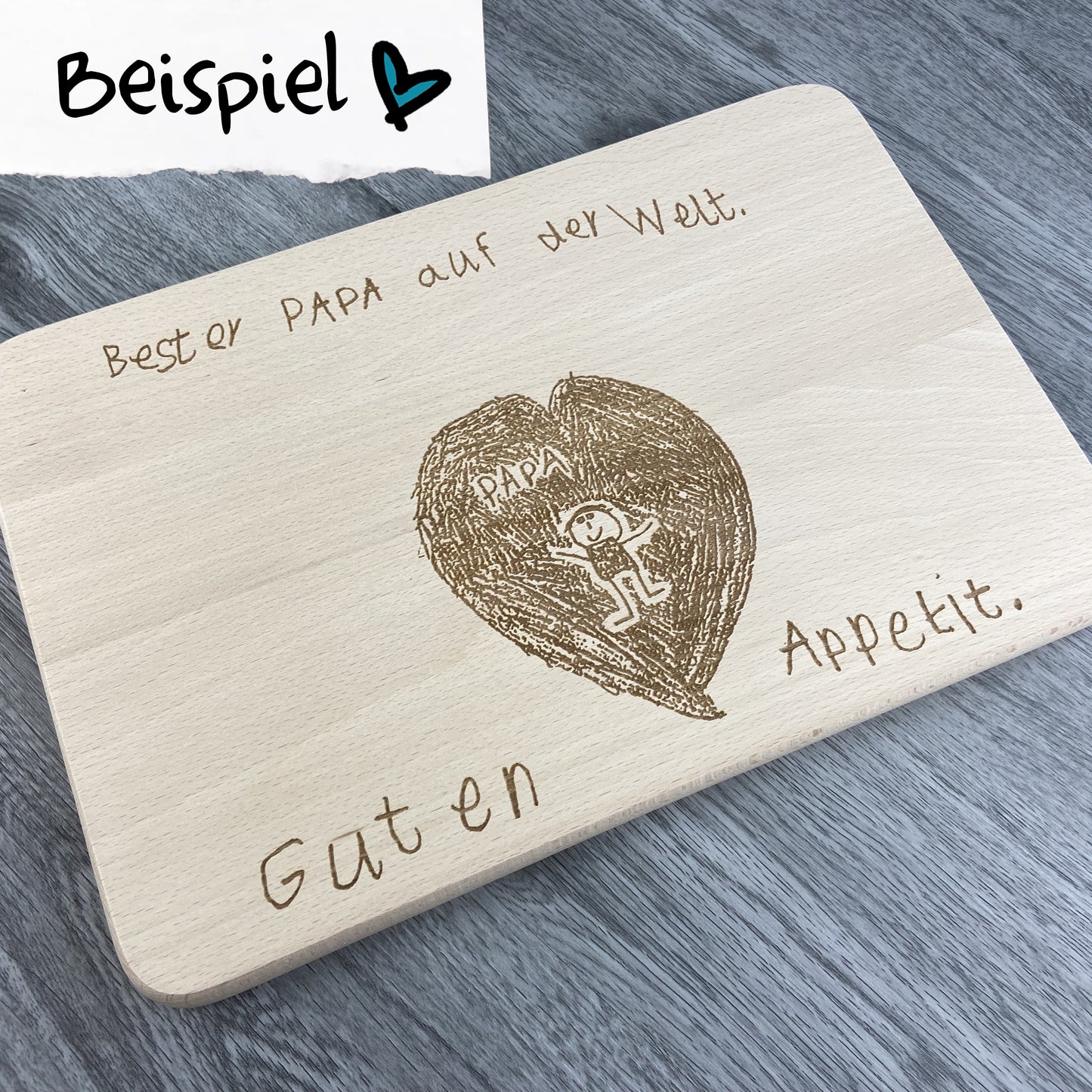Kinderzeichnung auf Schneidebrett graviert Beispiel Geschenk zum Vatertag besonderes Geschenk individuell und persönlich Erinnerung für die Ewigkeit