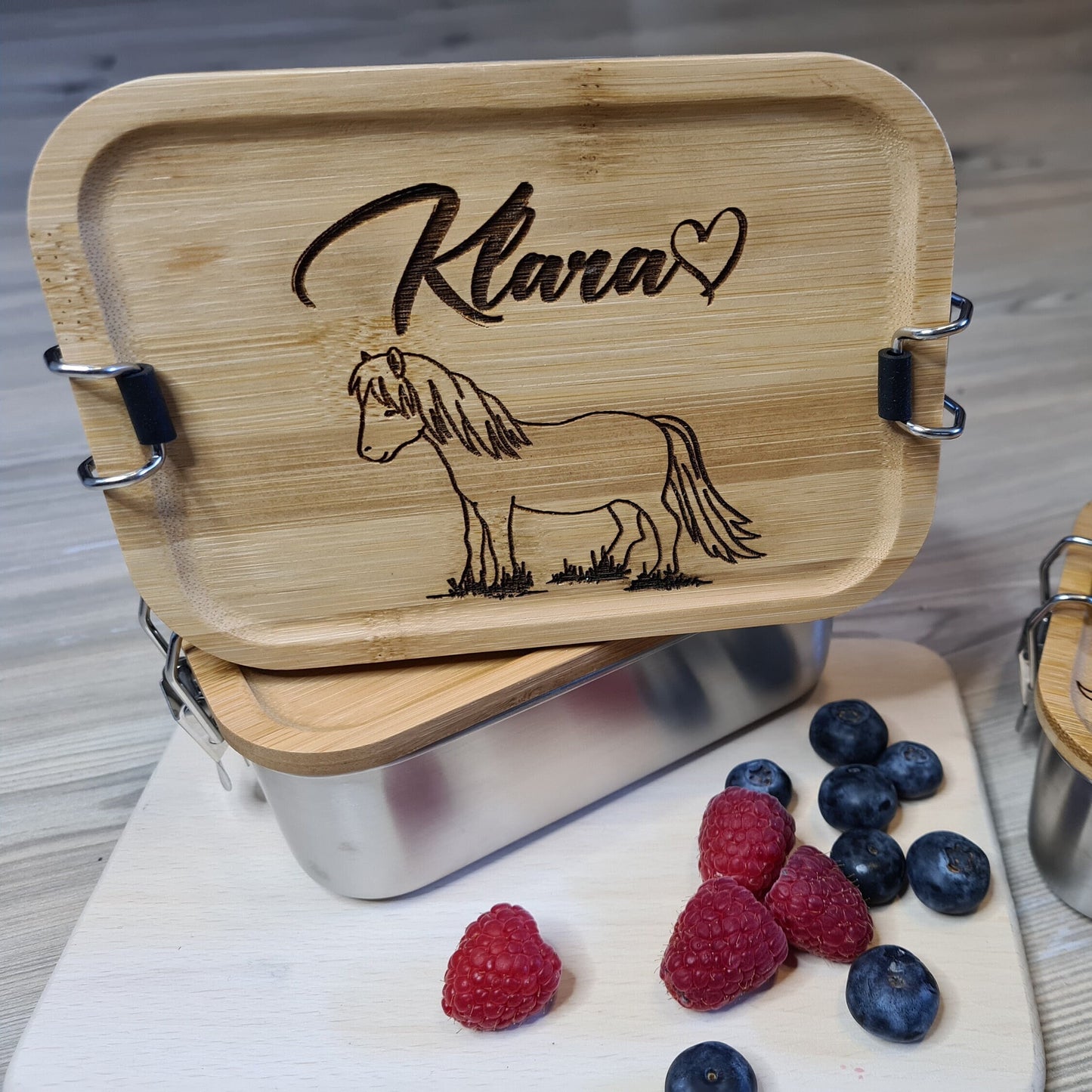 Lunchbox "Pony" - mit Name personalisiert - aus Edelstahl mit Bambusdeckel - Deisterwerke