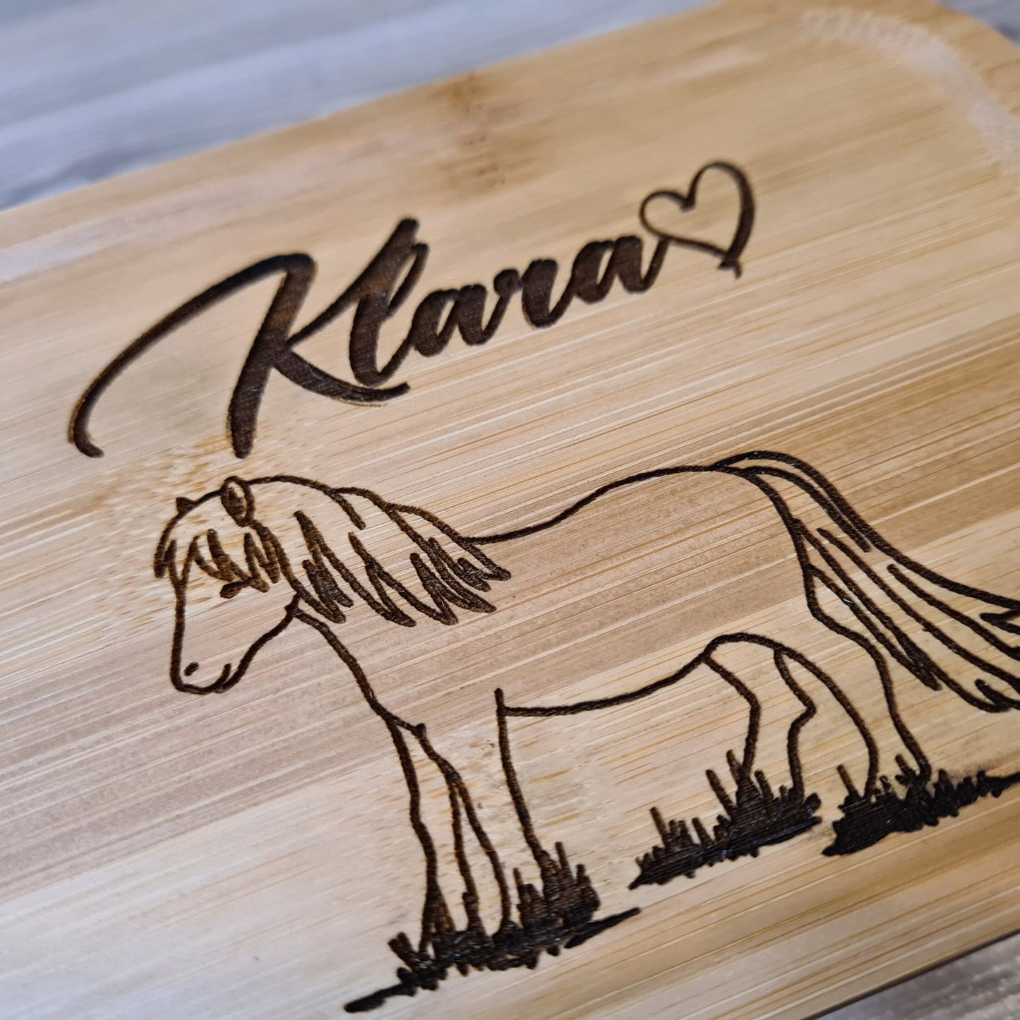 Lunchbox "Pony" - mit Name personalisiert - aus Edelstahl mit Bambusdeckel - Deisterwerke