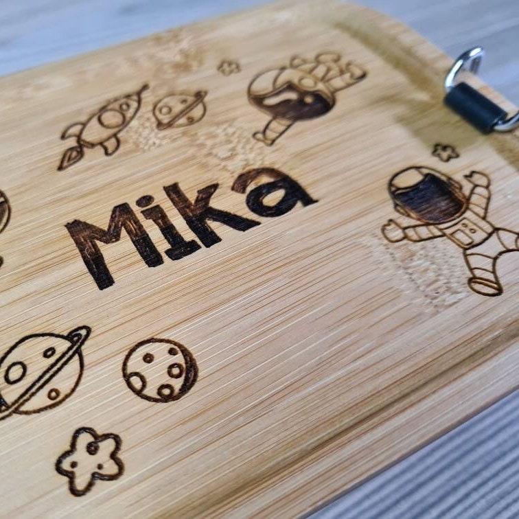 Lunchbox "Astronaut" - mit Name personalisiert - aus Edelstahl mit Bambusdeckel - Deisterwerke