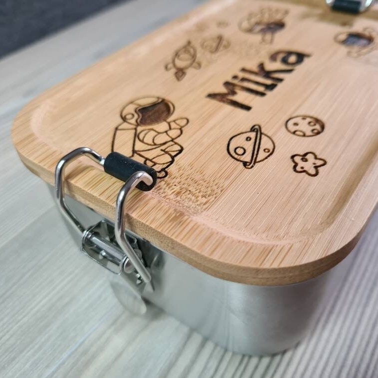 Lunchbox "Astronaut" - mit Name personalisiert - aus Edelstahl mit Bambusdeckel - Deisterwerke