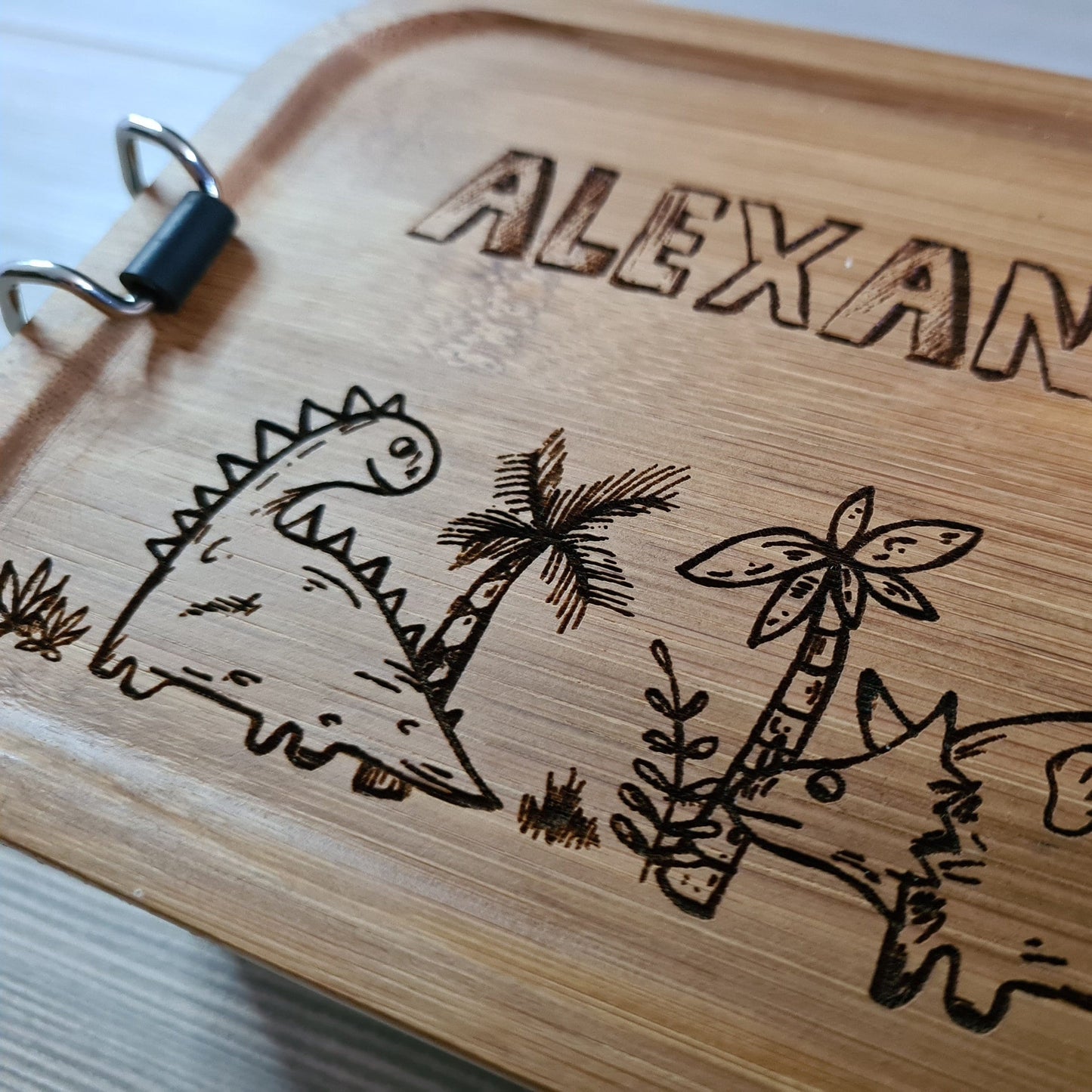 Lunchbox "Dinosaurier" - mit Name personalisiert - aus Edelstahl mit Bambusdeckel - Deisterwerke