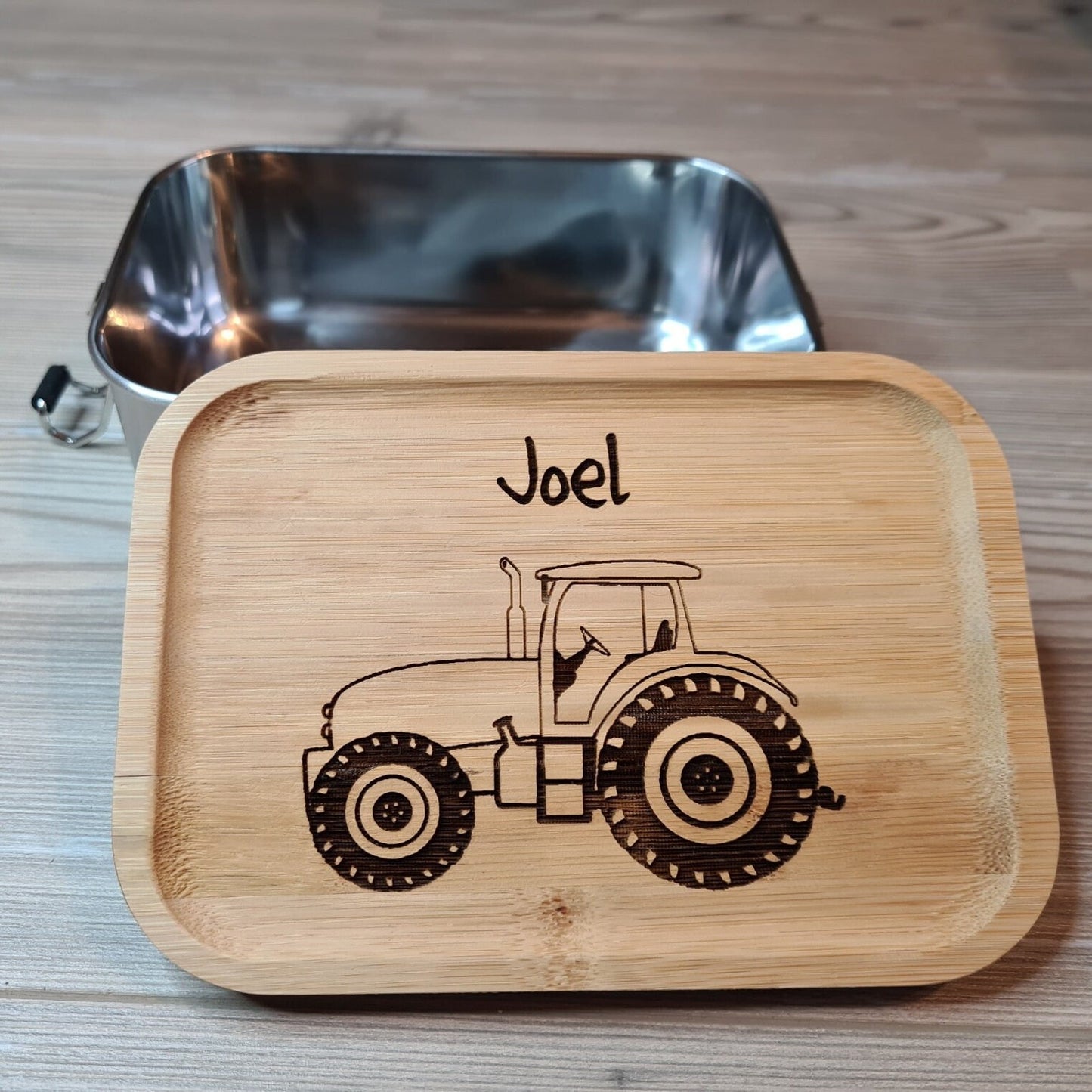 Lunchbox "Trecker" - mit Name personalisiert - aus Edelstahl mit Bambusdeckel - Deisterwerke