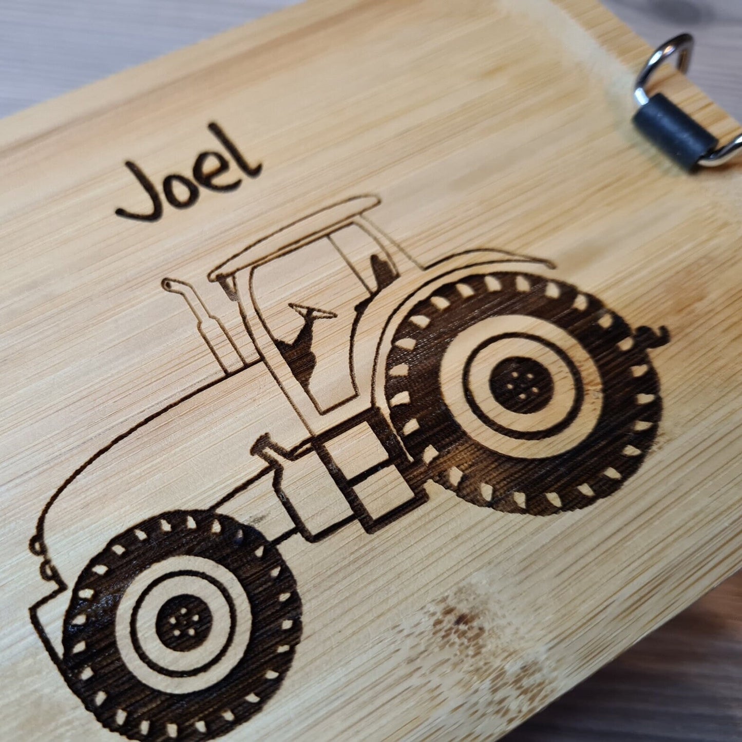 Lunchbox "Trecker" - mit Name personalisiert - aus Edelstahl mit Bambusdeckel - Deisterwerke