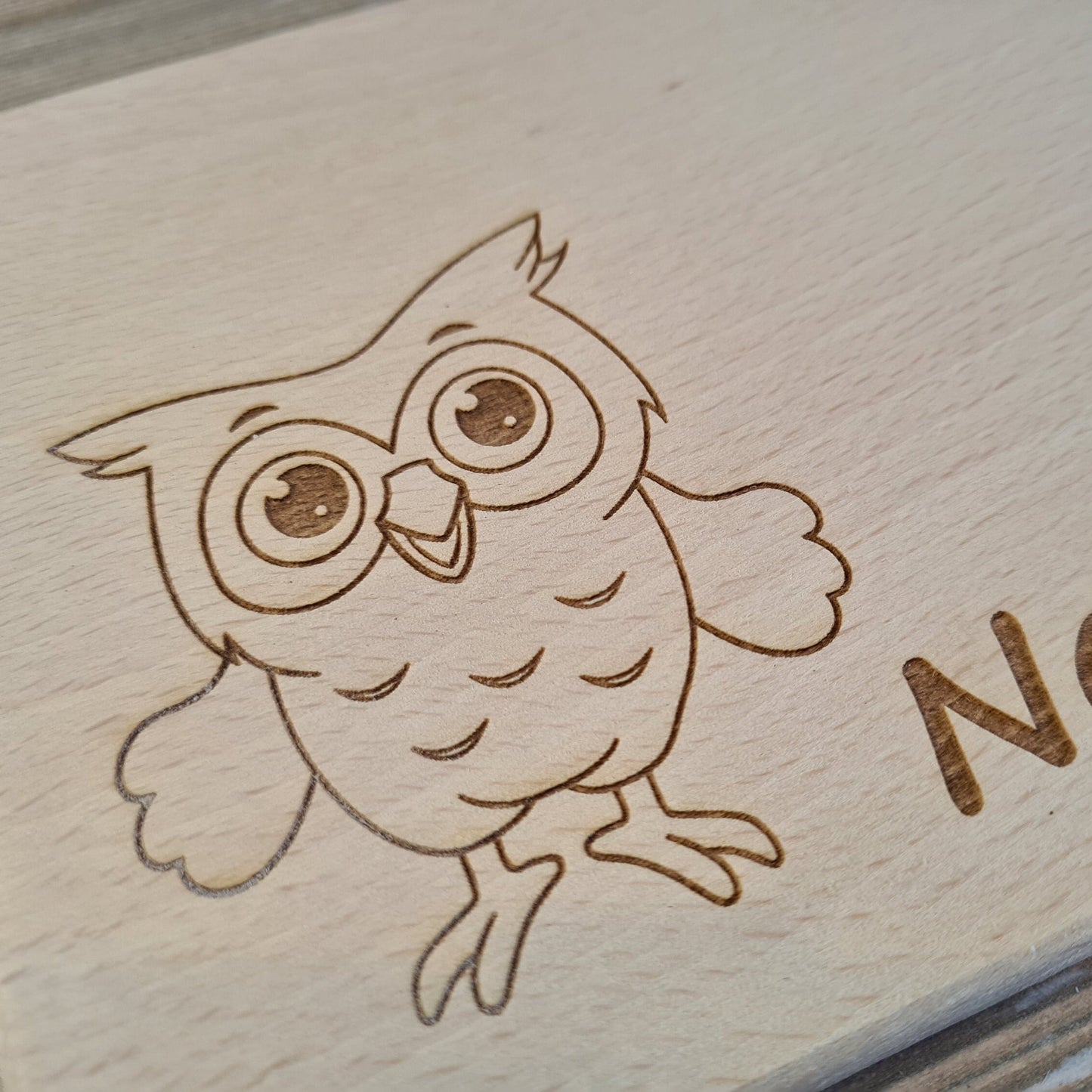 Brettchen "Eule" - mit Name personalisiert - Deisterwerke