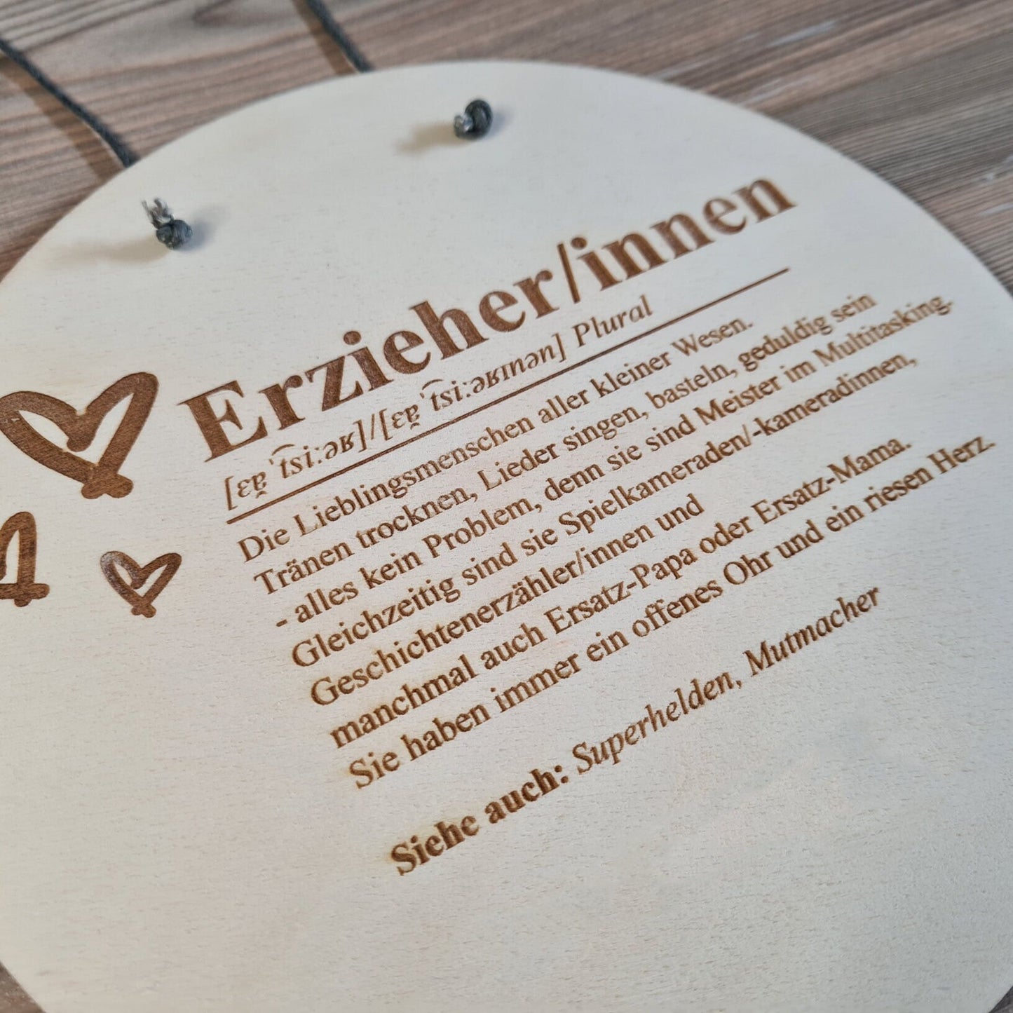 Holzschild Definition "Erzieher/innen" - Deisterwerke