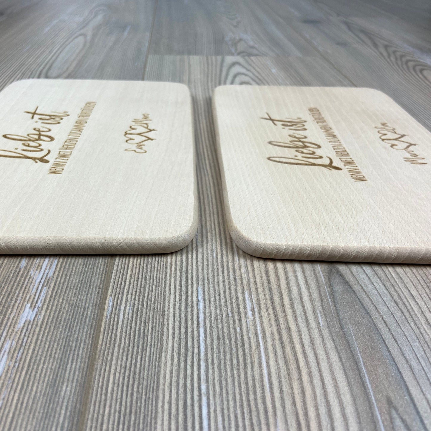 Partnerbrettchen 2er-Set Liebe ist... - für Verliebte, Pärchen, Geschenkidee zur Hochzeit - Deisterwerke