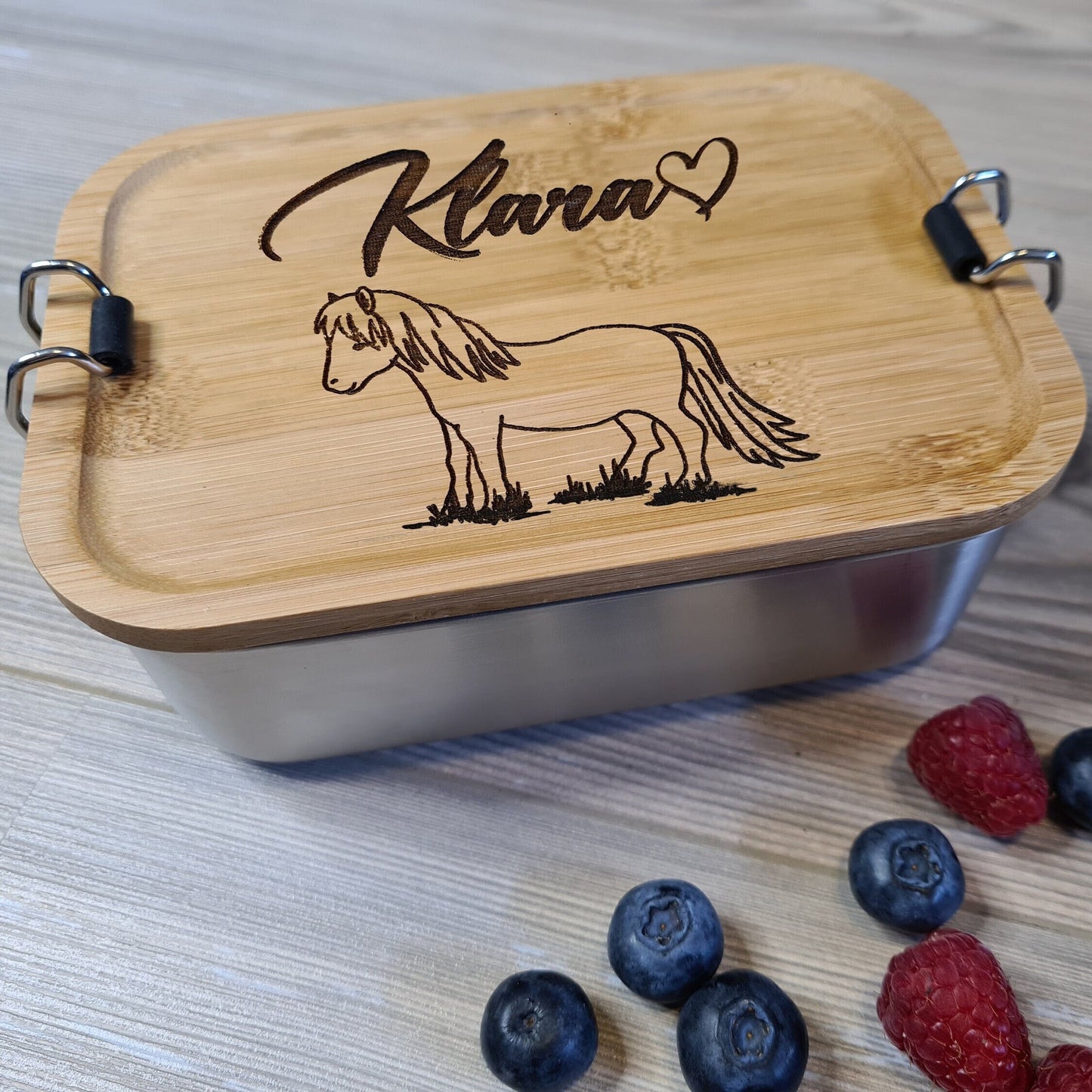 Lunchbox "Pony" - mit Name personalisiert - aus Edelstahl mit Bambusdeckel - Deisterwerke