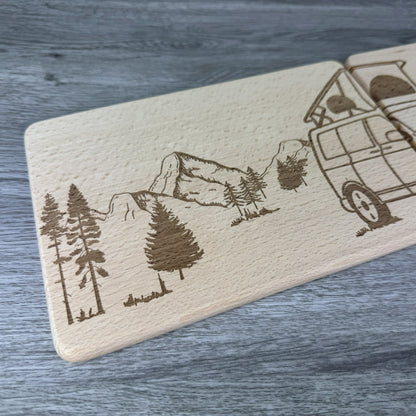 Partnerbrettchen 2er-Set Camper Van Dachzelt in den Bergen - für echte Campingfans - personalisiert mit Namen
