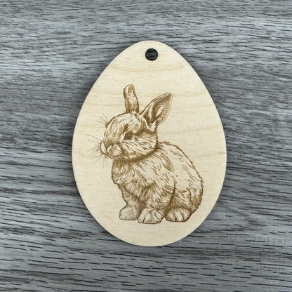 Detailansicht Häschen Illustration -Osteranhänger 3er Set, Eiform, Frohe Ostern, Häschen Illustration, Hasensilhouette - graviert auf Holz