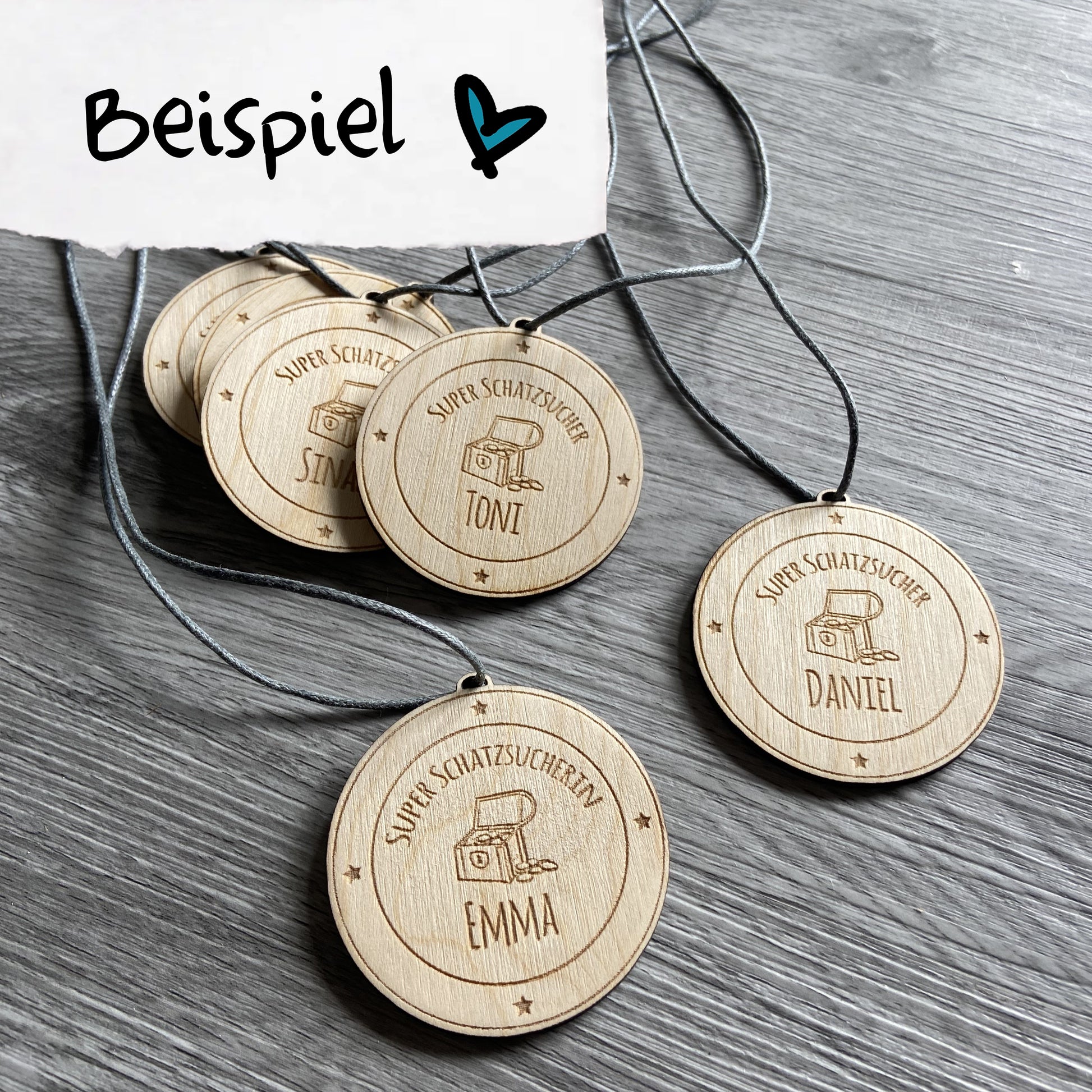 Beispiel Schatzsuche Kindergeburtstag Medaillen für super Schatzsucher mit Namen der Kinder personalisiert, Medaille individuell