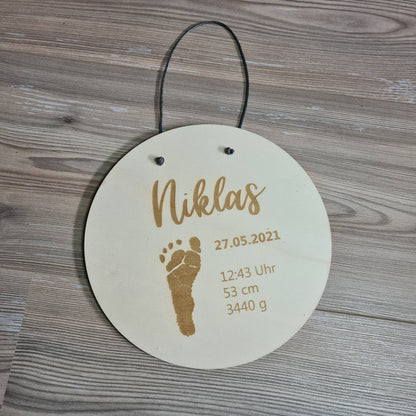 Geburtsschild - Fußabdruck - Holzschild zur Geburt - Deisterwerke