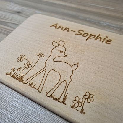 Brettchen "Rehkitz" - mit Name personalisiert - Deisterwerke