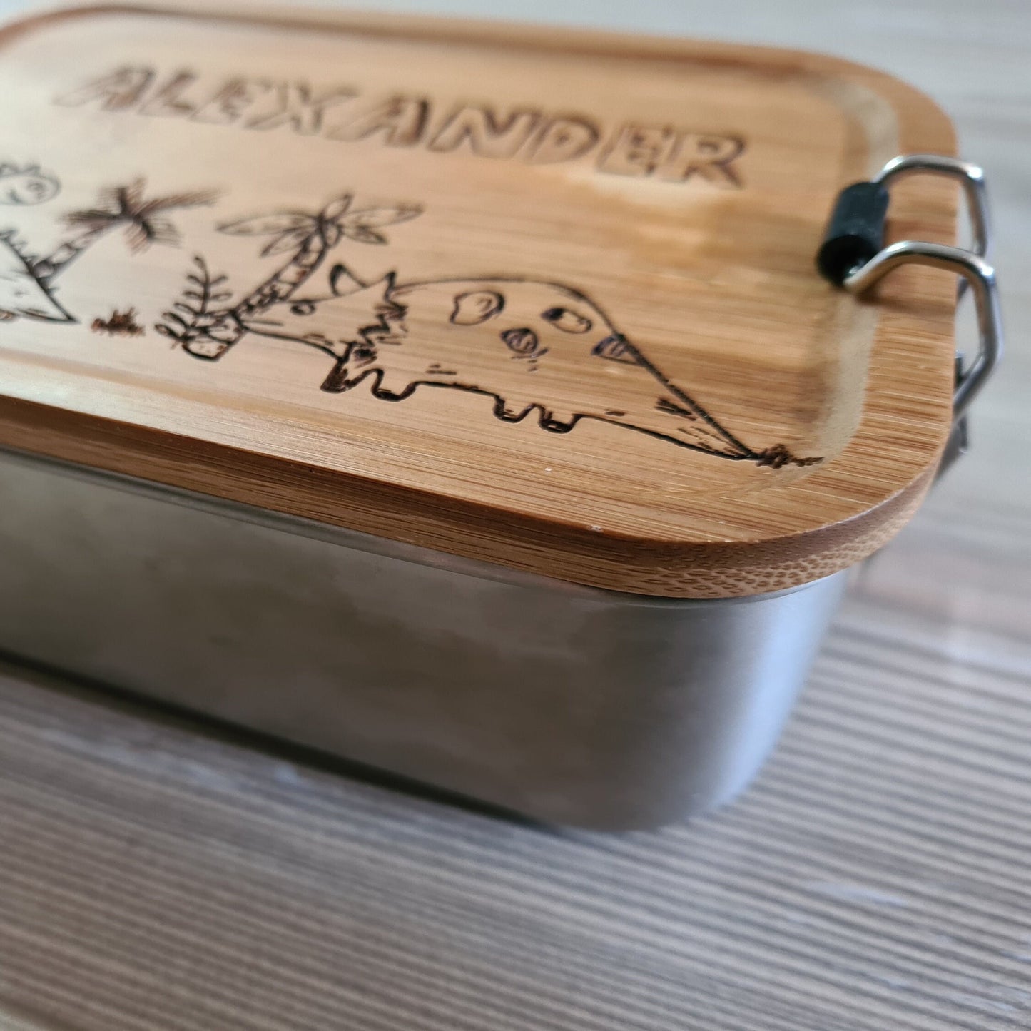 Lunchbox "Dinosaurier" - mit Name personalisiert - aus Edelstahl mit Bambusdeckel