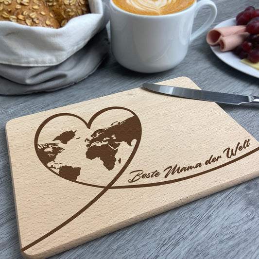 Brettchen Beste Mama der Welt Weltkarte in Herz Geschenkidee für Mutter Mutti zum Muttertag Geburtstagsgeschenk Danke Mama Buchenholz Lasergravur
