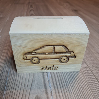 Spardose Truhe "Auto" - mit Name personalisiert - Deisterwerke